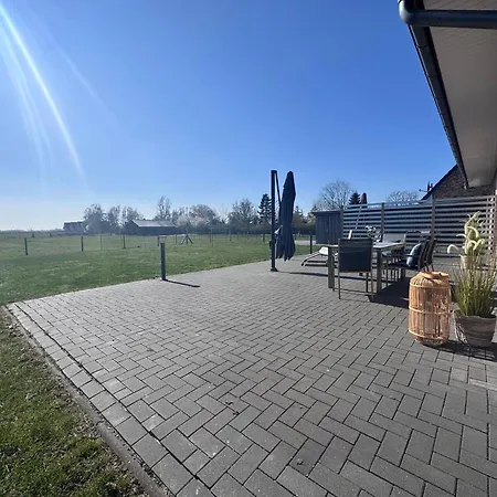 Holiday home Deichloepper -hunde Willkommen- Fruehstueck Inkl *